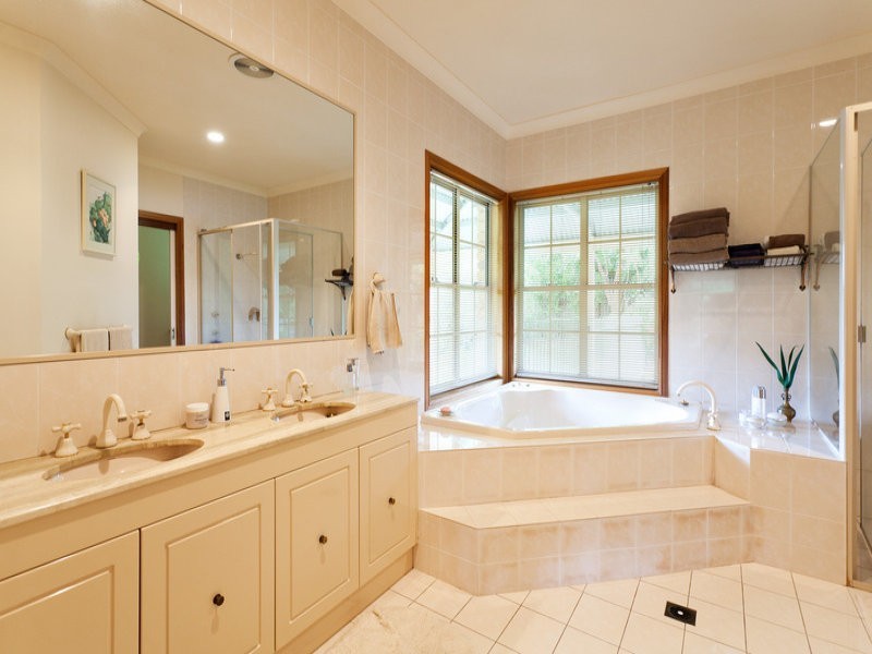 17 Dahmac Place, Pullenvale QLD 4069