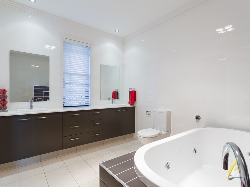 53 Rudyard St, Forest Lake QLD 4078