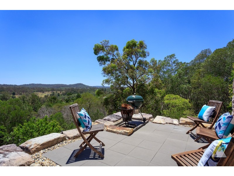 260 Old Farm Road, Pullenvale QLD 4069