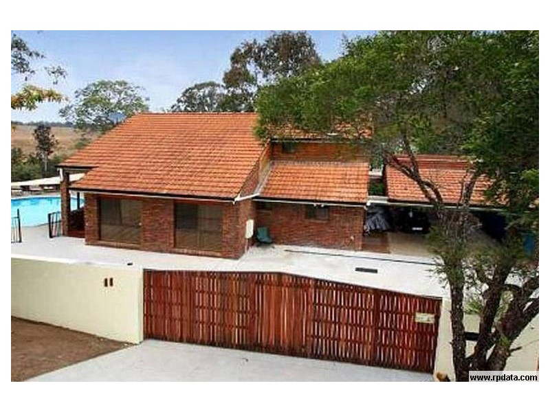 11 Aringa Crescent, Karana Downs QLD 4306