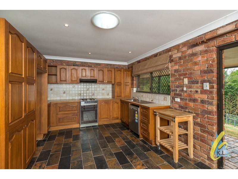 1040 Mt Crosby Rd, Mount Crosby QLD 4306