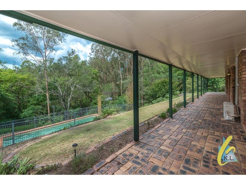 1040 Mt Crosby Rd, Mount Crosby QLD 4306