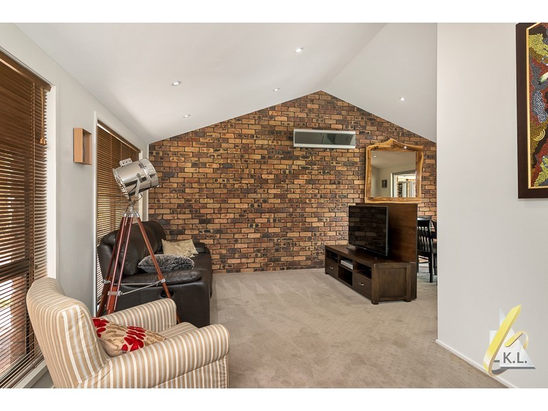 17 Karri Avenue, Karana Downs QLD 4306