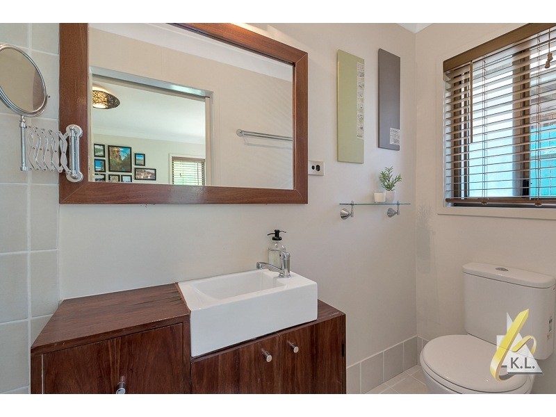 17 Karri Avenue, Karana Downs QLD 4306