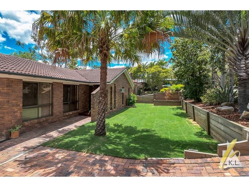 17 Karri Avenue, Karana Downs QLD 4306