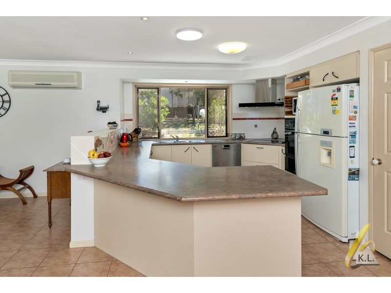 3 Cronin Court, Chuwar QLD 4306