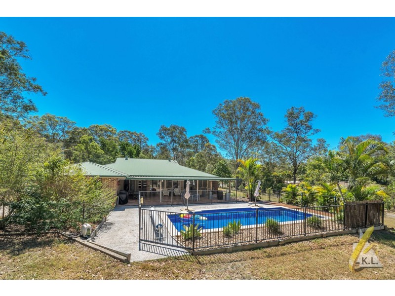 3 Cronin Court, Chuwar QLD 4306