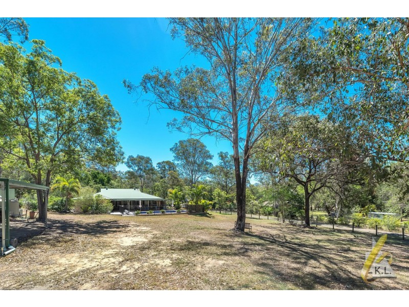 3 Cronin Court, Chuwar QLD 4306