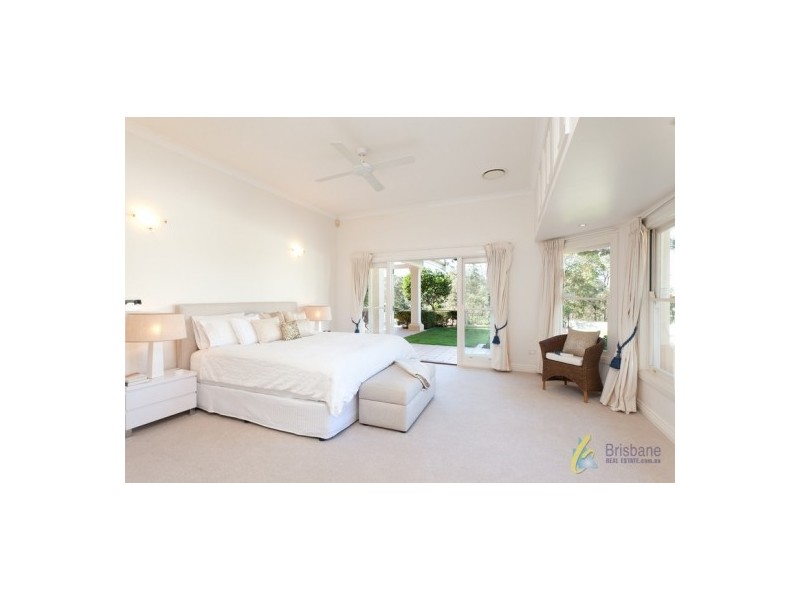 558 Grandview Rd, Pullenvale QLD 4069