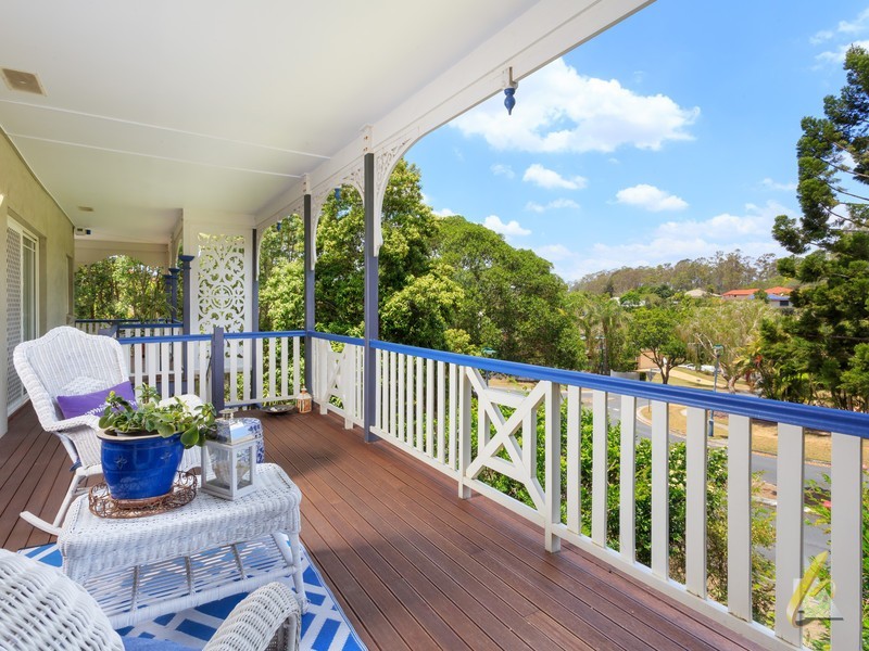 63 Drysdale Crescent, Brookfield QLD 4069