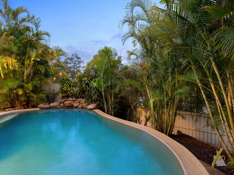 35 Woollahra Pl, Forest Lake QLD 4078