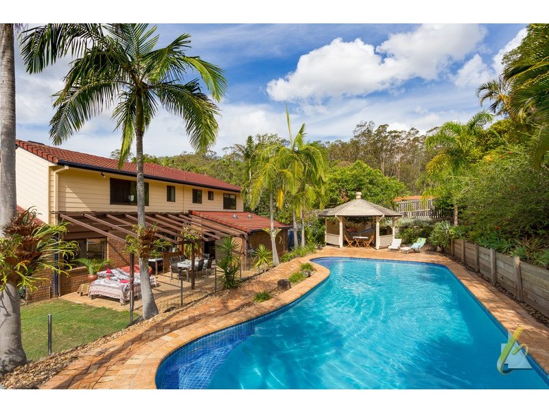 4 Tillbrook Street, Chapel Hill QLD 4069