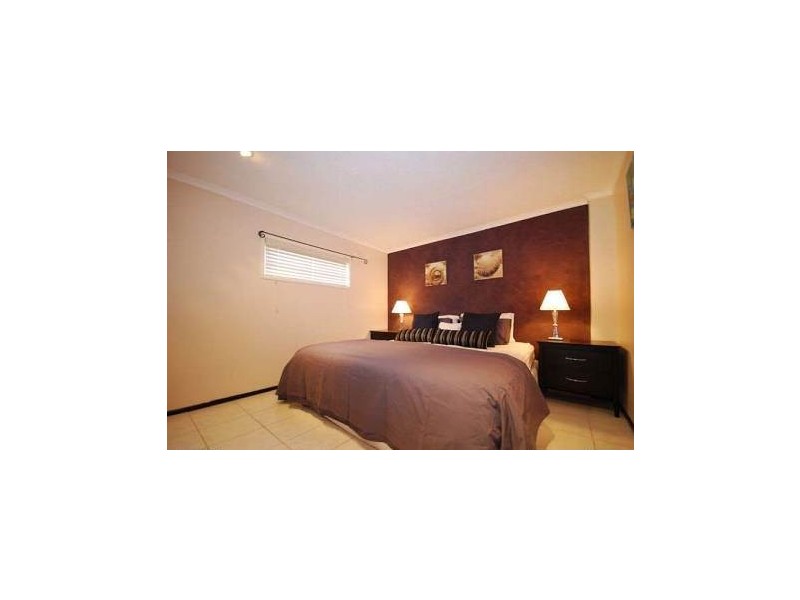 11 Ijong Street, Kenmore QLD 4069