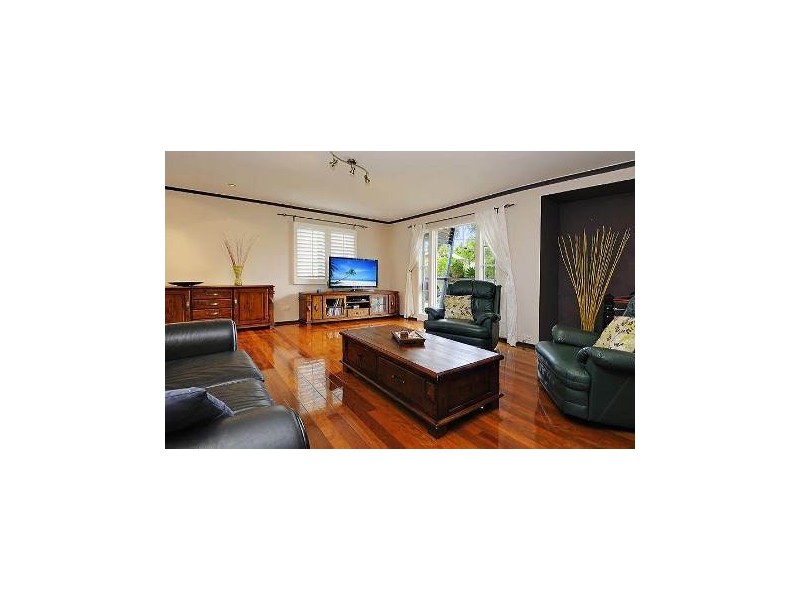 11 Ijong Street, Kenmore QLD 4069