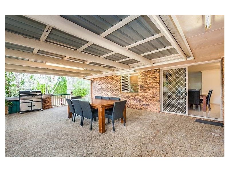 86 Edenlea Drive, Meadowbrook QLD 4131