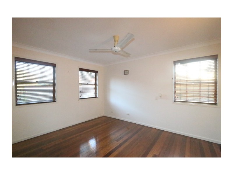 2 Nankin Street, Fig Tree Pocket QLD 4069