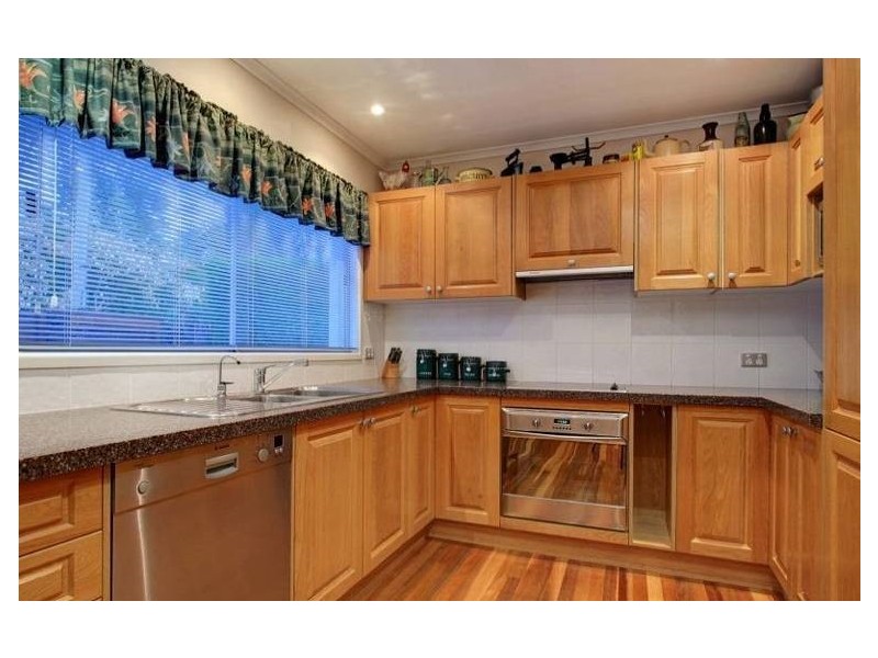 55 Kilkivan Avenue, Kenmore QLD 4069