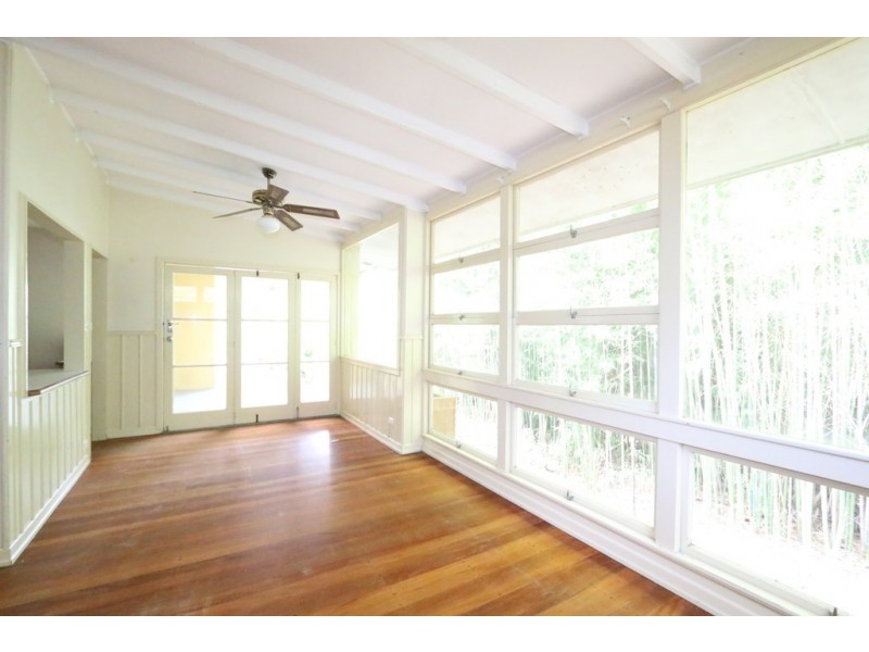 9 Pullenvale Road, Pullenvale QLD 4069