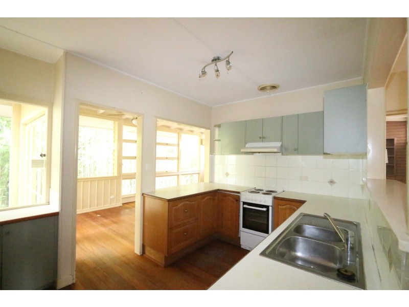 9 Pullenvale Road, Pullenvale QLD 4069