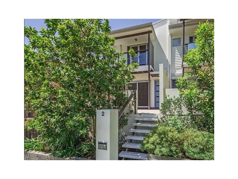 2/11A Rennie Street, Indooroopilly QLD 4068