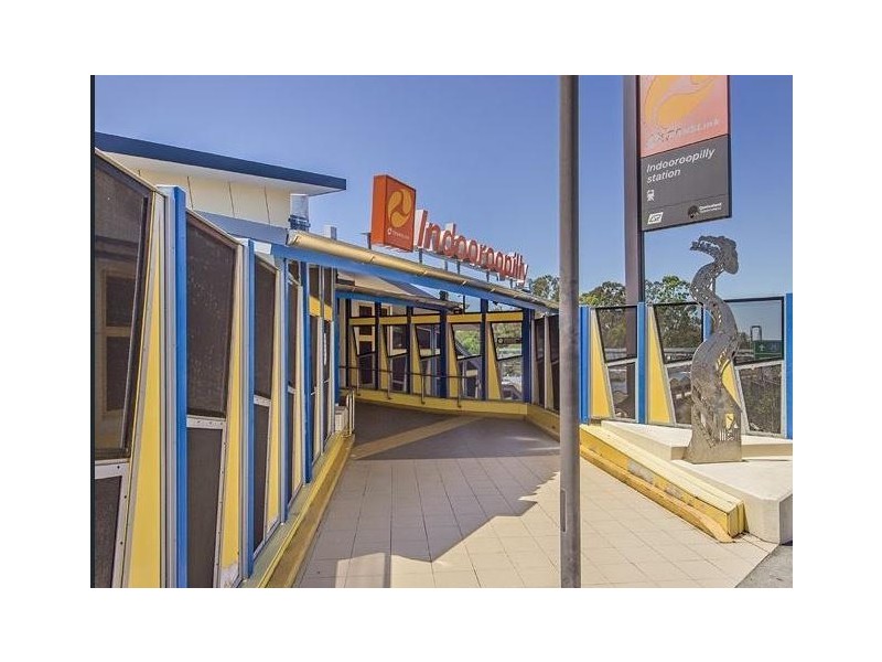 2/11A Rennie Street, Indooroopilly QLD 4068