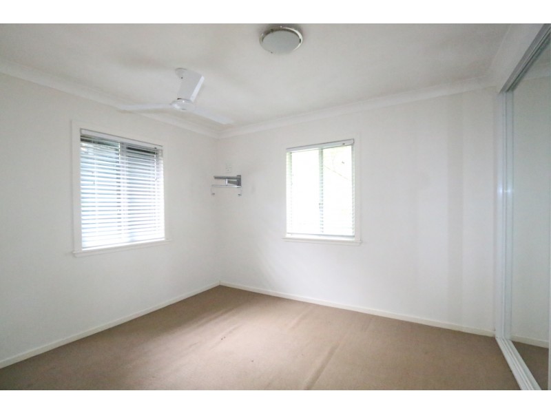 42 Marland Street, Kenmore QLD 4069