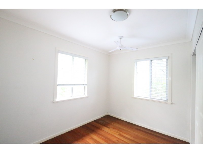 42 Marland Street, Kenmore QLD 4069