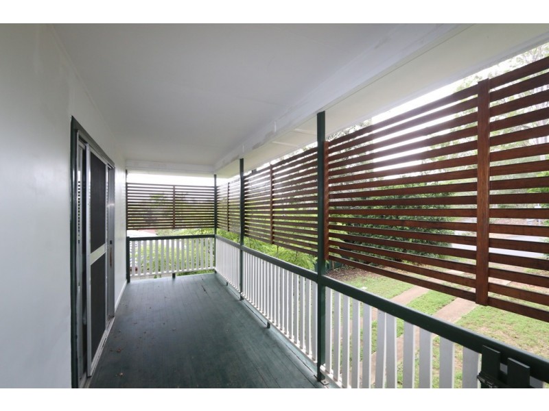 42 Marland Street, Kenmore QLD 4069