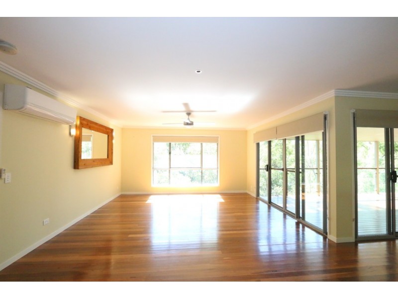 372 George Holt Drive, Mount Crosby QLD 4306