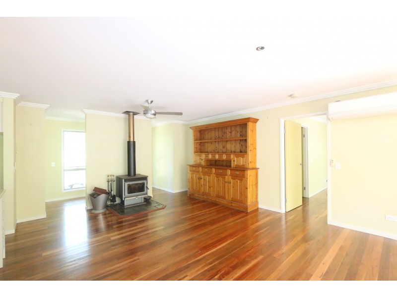 372 George Holt Drive, Mount Crosby QLD 4306