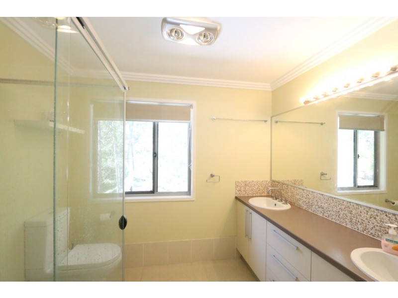 372 George Holt Drive, Mount Crosby QLD 4306