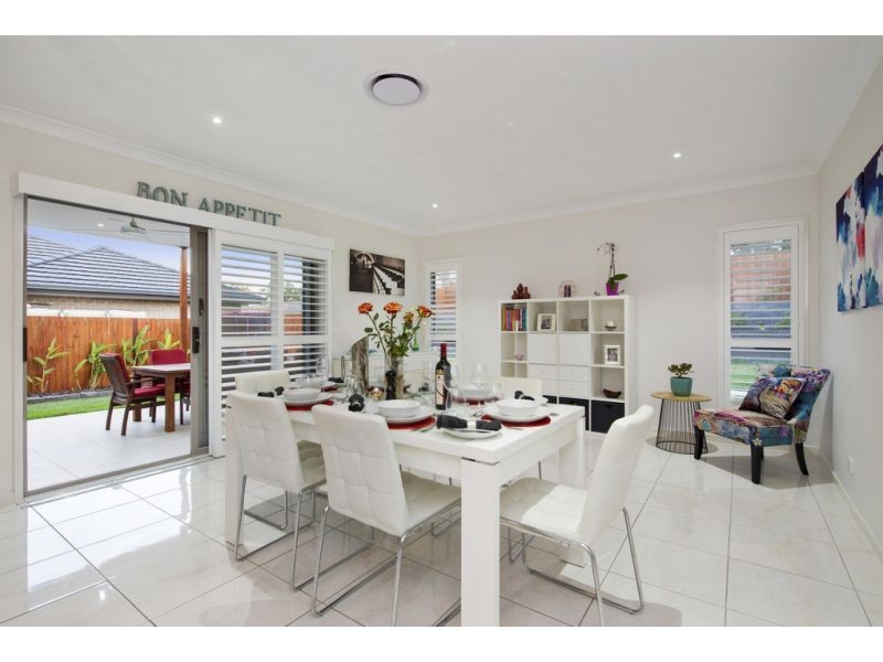 21 Pamphlett Street, Oxley QLD 4075