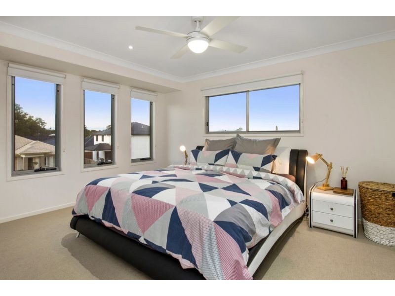 21 Pamphlett Street, Oxley QLD 4075