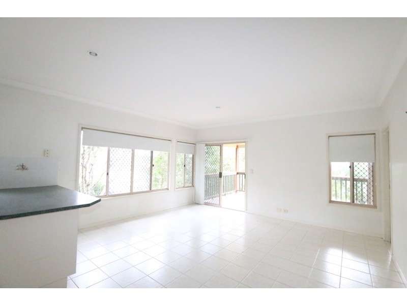 496 Fig tree pocket, Fig Tree Pocket QLD 4069