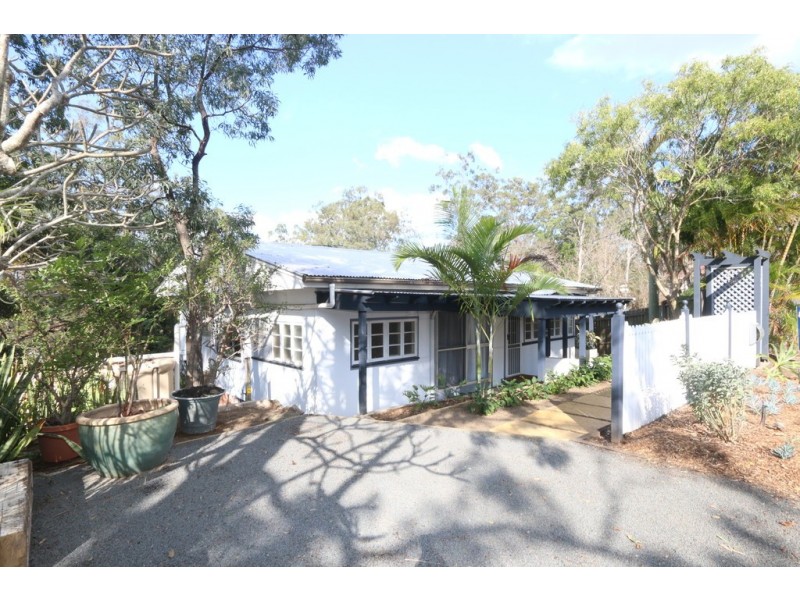 120 Jesmond Rd, Indooroopilly QLD 4068