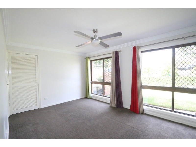 57 Mt Ommaney Drive, Jindalee QLD 4074