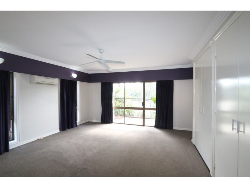 57 Mt Ommaney Drive, Jindalee QLD 4074