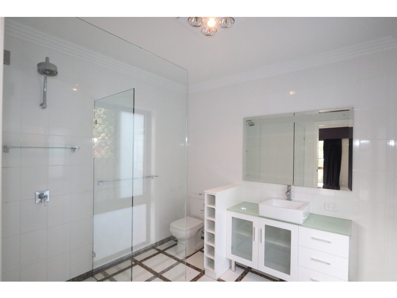 57 Mt Ommaney Drive, Jindalee QLD 4074