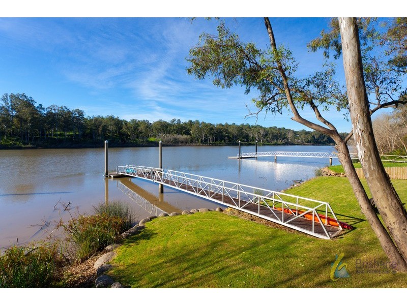 57 Mount Ommaney Drive, Mount Ommaney QLD 4074