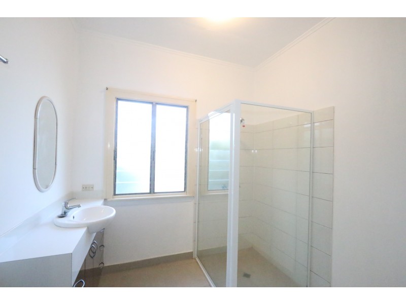 136 Jesmond Rd, Indooroopilly QLD 4068