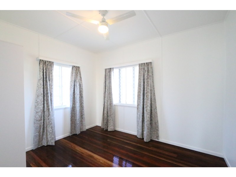 32 Chapman Street, Chapel Hill QLD 4069