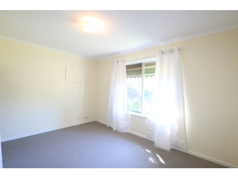 19 Marshall Lane, Kenmore QLD 4069