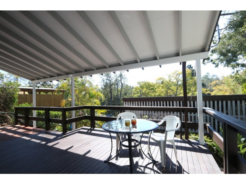 21 Akuna Street, Kenmore QLD 4069
