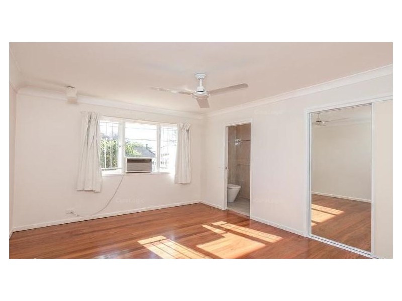 1 Currong Street, Kenmore QLD 4069