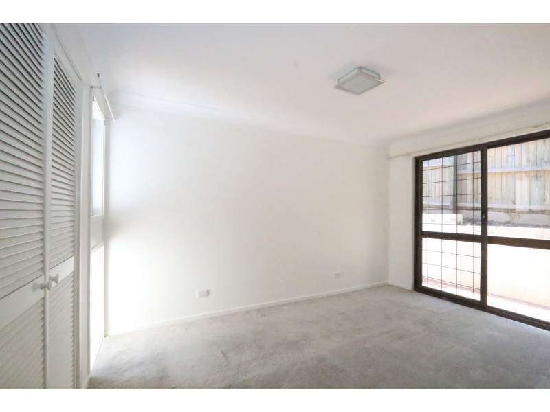 22 Moondarra Street, Chapel Hill QLD 4069