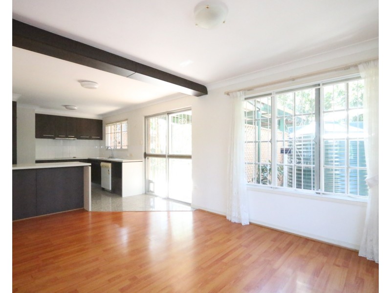 36 Clarina Street, Chapel Hill QLD 4069