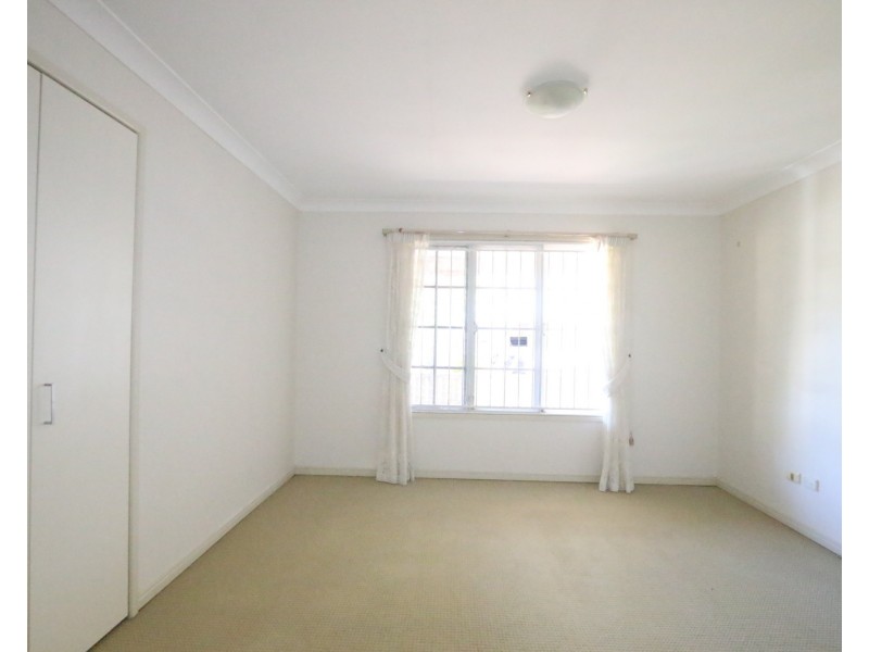 36 Clarina Street, Chapel Hill QLD 4069