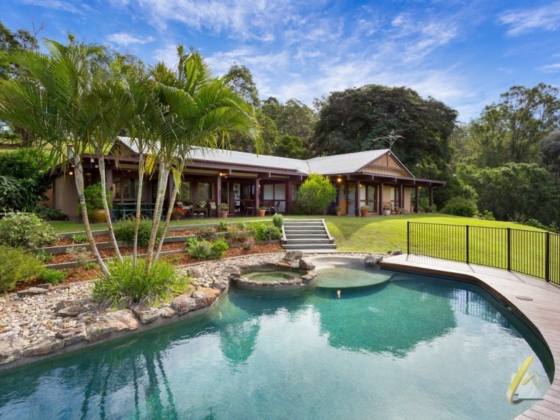 501 Gold Creek Road, Brookfield QLD 4069