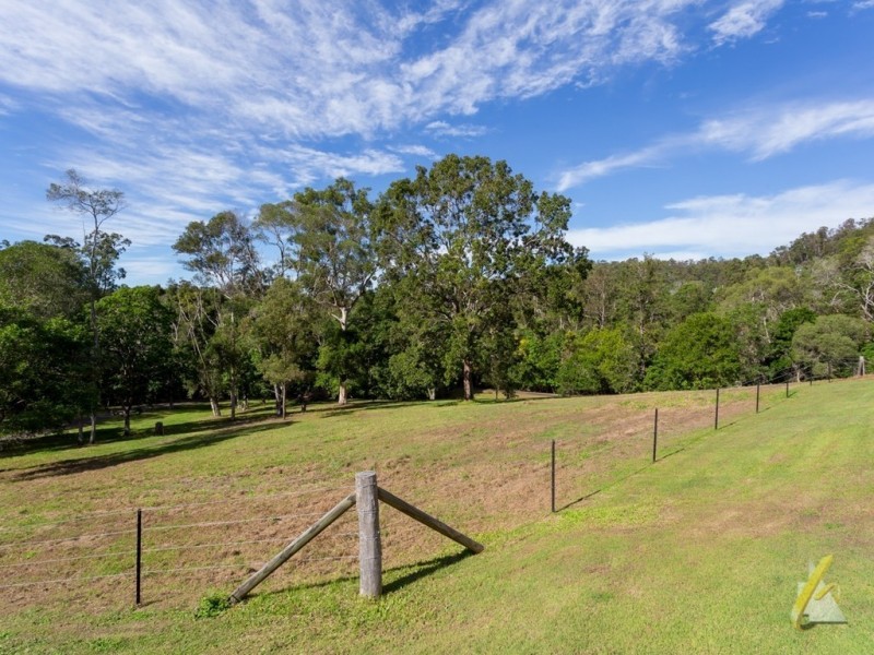501 Gold Creek Road, Brookfield QLD 4069