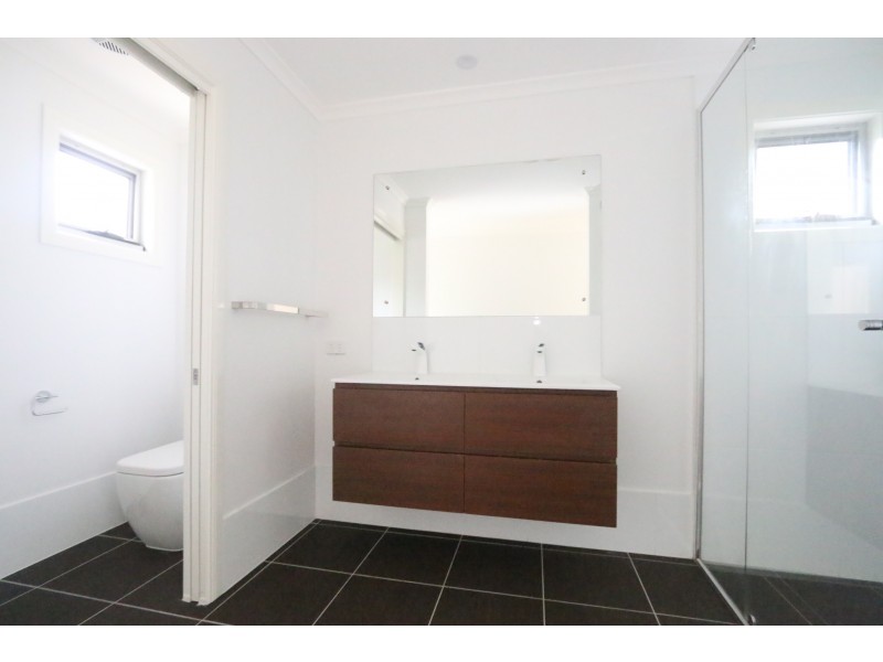 2740 Moggill Road, Pinjarra Hills QLD 4069